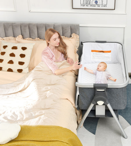 Baby Bedside Bassinet with Storage Basket and Wheels