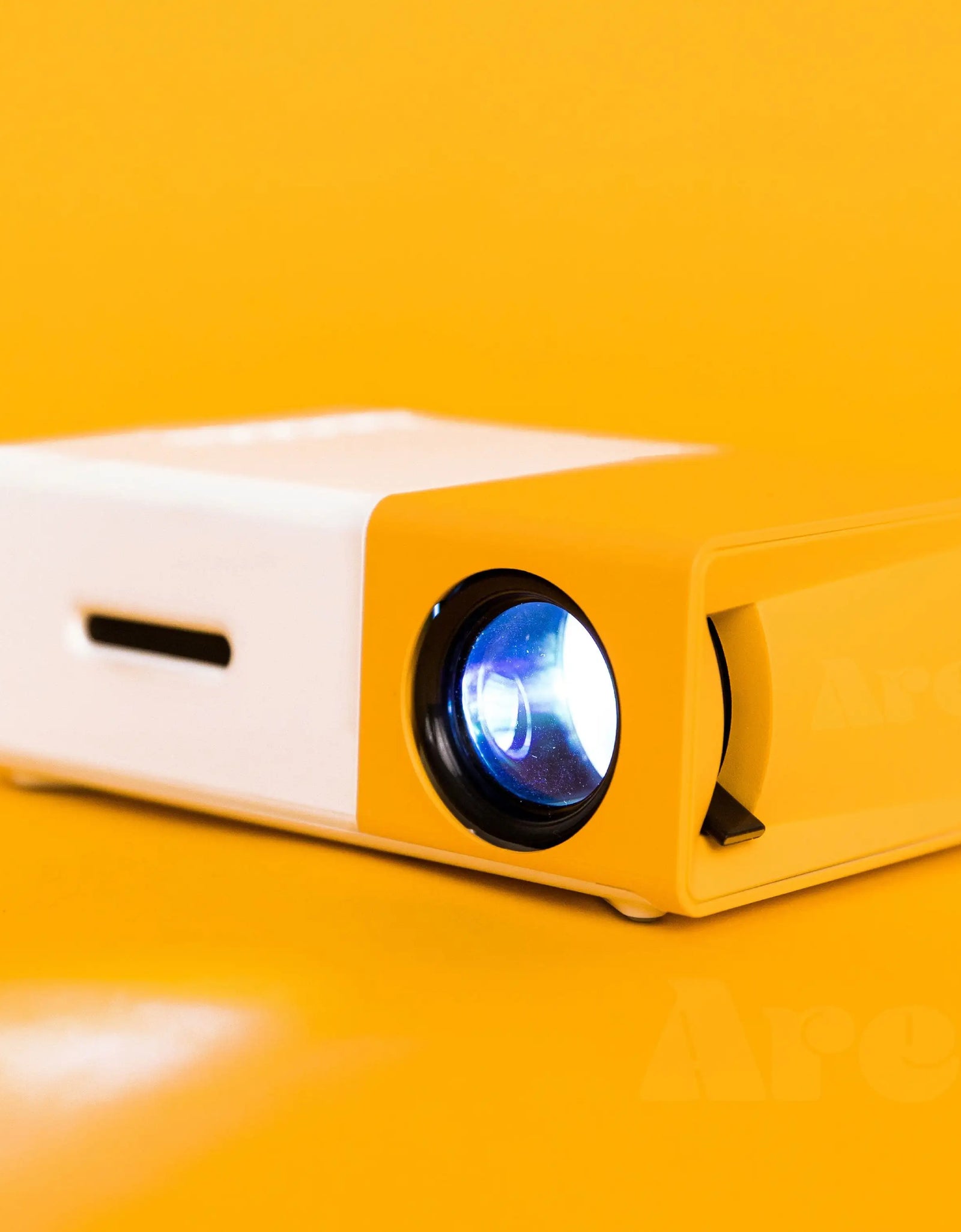 Oxygen Shop™ Ultra HD Mini Projector